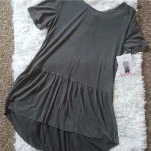 Mote Gray baby doll Tunic Top Women’s Size Small New